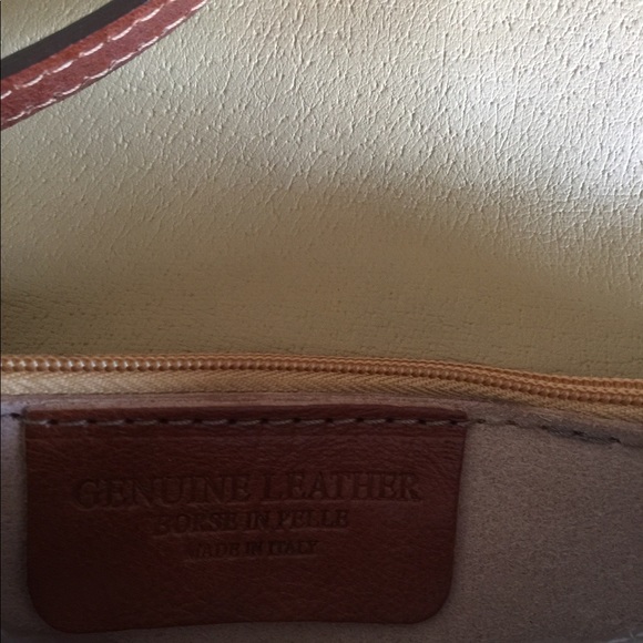 🚫SOLD🚫Vera Pelle Authentic Crossbody Leather Bag - Picture 3 of 6